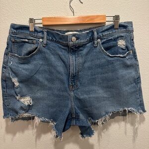Abercrombie & Fitch 4" Mom Shorts – Size 16, Dark Blue Denim, Good Condition